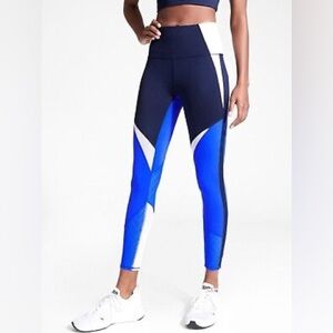 Athleta women's blue white Precision active 7/8 ankle tight leggings in size S